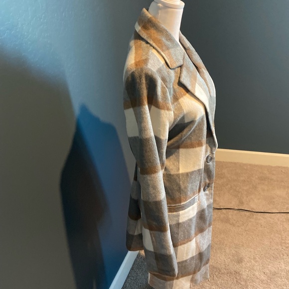 Gray/beige jacket with buttons - Picture 3 of 4